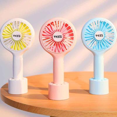 China Quiet Mini Fan Portable Handheld Usb Rechargeable Fan Factory Design Clip Foldable Hand Fan for sale