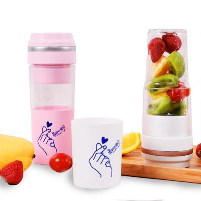 China Mini Portable Usb 6 Blades Car Personal Juicer Rechargeable Juice Blender Bottle Smoothie Maker for sale