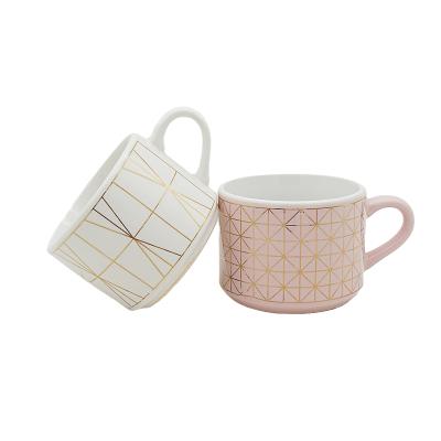 China Gift 5oz Promotional Nordic White Luminous Checkboard Coffee Cup Viable Gold Line Ceramic Tea Cup Pink Mugs for sale