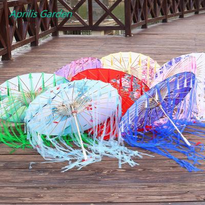 China New Modern Bamboo Oil Paper Umbrella Women Tassels Chat Sliver Hanfu Umbrella Woman Parasol Japanese Chinese Style Retro Workmanship for sale