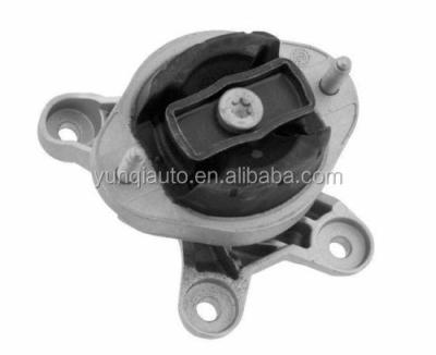 China Reduce NVH 8E0 399 105 BG 8E0399105BG OEM Quality Transmission Mount For Audi A4 Avant Convertible for sale