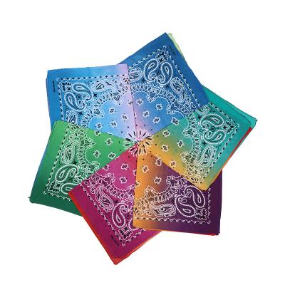 China Multifunctional Unique Square Bandanas Colorful Printed Paisley Bandana Women Classic Men Sport Headband Fashion Hair Accessories for sale