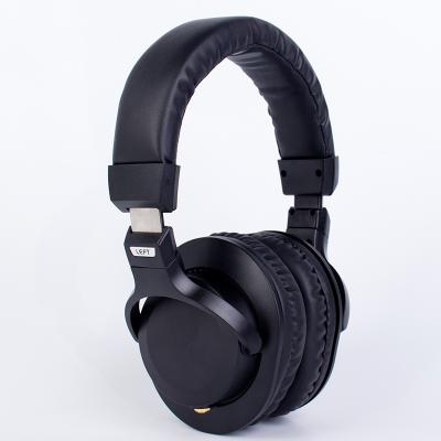 China Excellent Sound Isolation Stereo Over Ear Noise Canceling Professional Headphone Monitor DJ Earphone Studio For CDJ Mixer Computer for sale