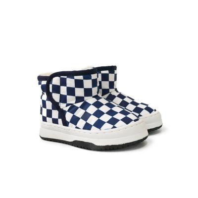 China 2022 New Style Lightweight Custom Girls Fashion Simplicity Fancy Charm Kid Children Outdoor Checkerboard Ankle Snow Boots For Girls for sale