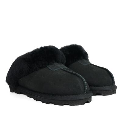 China Fashion Trend Women's Indoor Slippers Custom Made Wool Sheepskin Slippers In Winter Slippers JUSTLE Black for sale