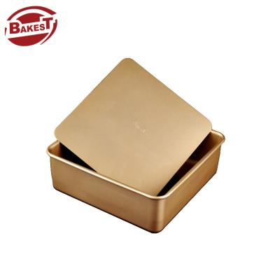 China Sustainable Golden Square Baking Pan Cake Baking Mold With Loose Active Bottom for sale