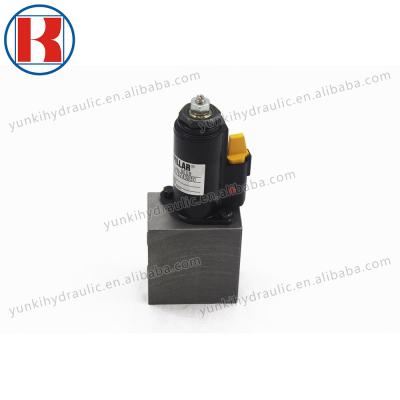 China Construction machine YUNKI KWE5K-31/G24DB30 piston pump solenoid valve KAWASAKI KPM hydraulic pump solenoid valve KWE5K-31/G24DB30 for CAT for sale