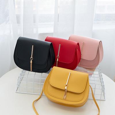 China 2022 PORTABLE small size loose sling bag box purses women handbags fashion ladies handbags for women fashionable for sale