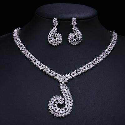 China Charming Luxury Elegant Flower Plant Zircon Jewelry Bridal Necklace Leaves Form Earrings Set for sale