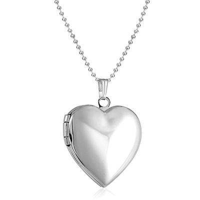 China Elegant Charm Personalized Diy Stainless Steel Heart Shaped Pendant Necklace Album Manual Box Pendant Necklace for sale