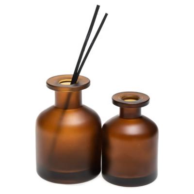 China Luxury High Quality Clear Empty 100ml 150ml 250ml Amber Matte Black Crystal Reed Diffuser Bottle for sale