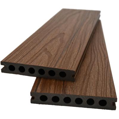 China Modern Pear Wood Outdoor Wood-Plastic Flooring with Both Side Lamination and PP Plastic for sale