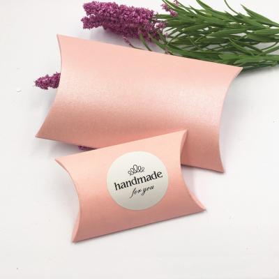 China Customized Recyclable Christmas Pattern Simple Handmade Pink Pillow Box For Goodies Packaging With Gifts Paper Gift Box for sale