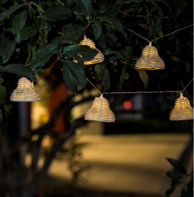 China Las luces al aire libre accionadas solares del patio cultivan un huerto las luces de la secuencia de la linterna para la decoración de la Navidad del jardín de la cubierta de los pórticos del patio trasero del café en venta