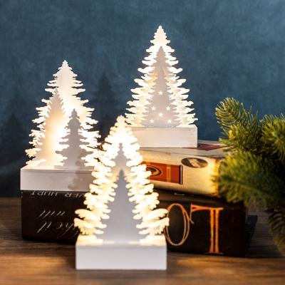 Cina L'albero di Natale di vendita caldo di Kanlong H7inch con le luci principali ha incluso la decorazione domestica di legno nordica di natale 5LED all'ingrosso in vendita