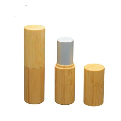 China Refillable Lip Balm Lipstick Tube Container Plastic 5.5ml 12.1mm 5.5g for sale