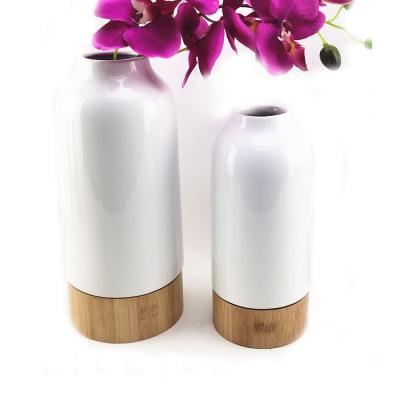 China European factory direct home decoration handmade glazed white ceramic European flower vase for sale