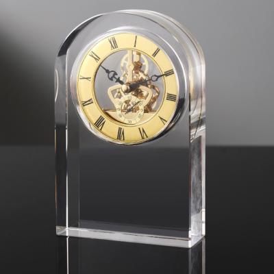 China Cheap Attractive Clear Crystal Crafts Customized 3d Europe Decoration K9 Crystal Mechanical Office Clock Home Laser Engraved Desk Clock for sale