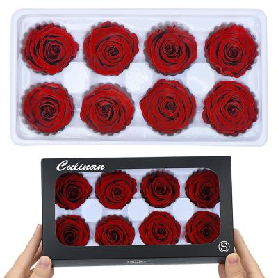 China Wholesale 8pcs/box A grade real romantic preserved natural eternal immortal immortal flower head real preserved forever small dry roses flower for sale