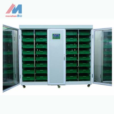 China 32pcs Trays 50KG Per Day Fodder Sprouting System Sheep Cow Hydroponic Grass Machine for sale