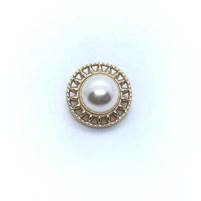 China Viable factory wholesale high quality decorative flowers sewing button gold bead leg buttons for garment buttons for sale