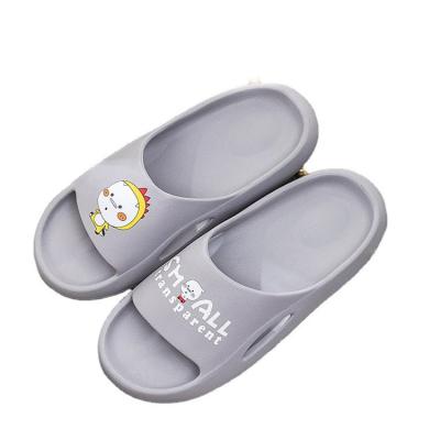 China Factory direct sale summer non-slip flat slippers woman rubber plastic good air permeability and transparent for sale