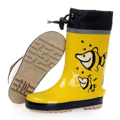 China Recyclable Custom Design New Rubber Boots Kids Protector Shoes Rubber Rain Boots Wholesale for sale