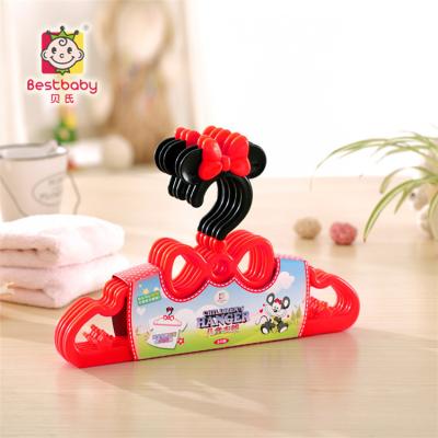 China Modern red multifunctional cartoon design clothes hanger baby hanger pp plastic hanger for baby for sale