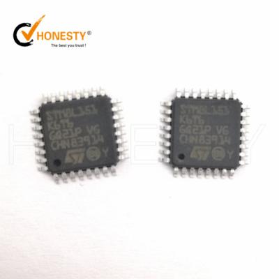 Chine ÉCLAIR 32LQFP d'IC électronique MCU 8BIT 32KB de puce de la puce STM8L151K6T6 d'IC à vendre