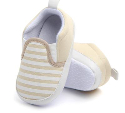 China Breathable Dotted Casual Baby Boys Girls Sole Newborn Shoes First Walkers Shoes Toddler Baby Sneakers Shoes for sale