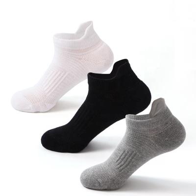 China QUICK DRY High Quality Breathable Sport Running Soft Cotton Solid Color Men Male Ankle Socks for sale