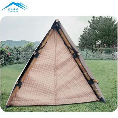 中国 Large Luxury Camping Tent OEM Customized Glamping Safari Tent Fabric Layers Single Room Luxury Hotel Permanent Tent 販売のため