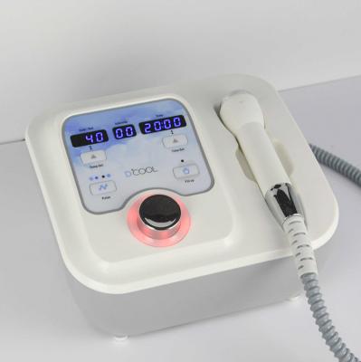 China Newest Wrinkle Remover Dcool Cooling System Hot And Cold Hammer Peel Tighten Rejuvenation Cryo Facial Machine for sale