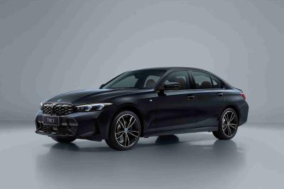 China Mid-size Car BMW 3 Series 2025 330i M Sports Night Package for sale