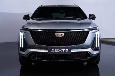 Cina Cadillac XT5 2025 28T Platino in vendita