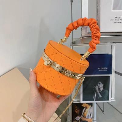 China Other Small Case Luxury Handbags 2022 Famous Design Purses Fashion Chain Bucket Bags For Women Designer Handbags Famous Brands for sale