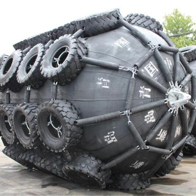 China Energy Absorption Yokohama Black Cylindrical Rubber Pneumatic Fenders for Marine Bumpers for sale