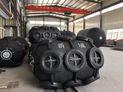 China Durable Floating Pneumatic Fender with Extreme Temperature Resistance for sale