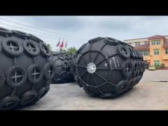 Ship Docking 2.5m Diameter Pneumatic Rubber Fender With Chain And Tyres