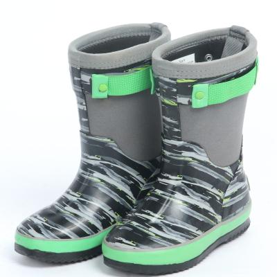 China Cushioning unique gumboots design Camouflage rubber shoes rubber boots safety rubber boots kid for sale