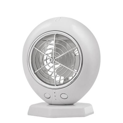 China Small and Exquisite USB Quiet Desktop Fan Small Air Conditioning Fan Water Replenisher Humidifier Fan for sale