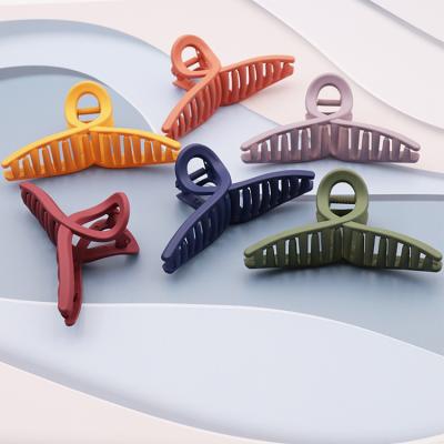 China Morandi color hairpin women's pure matte color barrette hair claw hair decoration women hair claw cuts hair accessories for sale