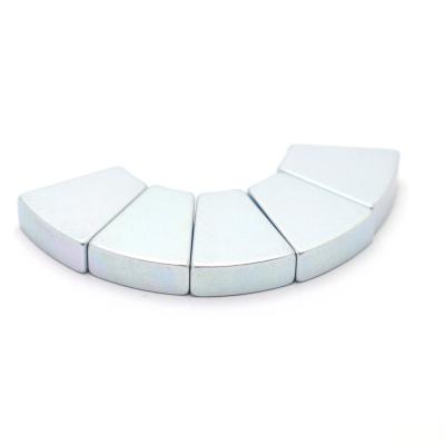 China Industrial Magnet [LYC] N52 Windturbine Arc Segment Magnet Tile Trapzoid Magnets for sale