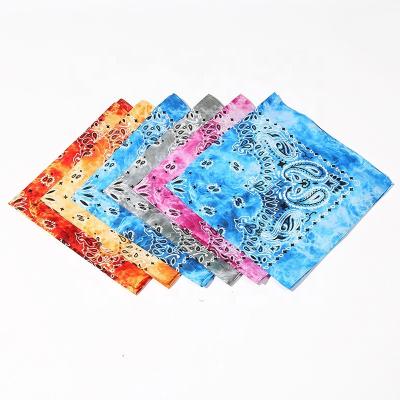 China Custom Soft Square Paisley Wrap Multifunctional Bandana Cotton Multifunctional 100% Soft Breathable Bandanas for sale