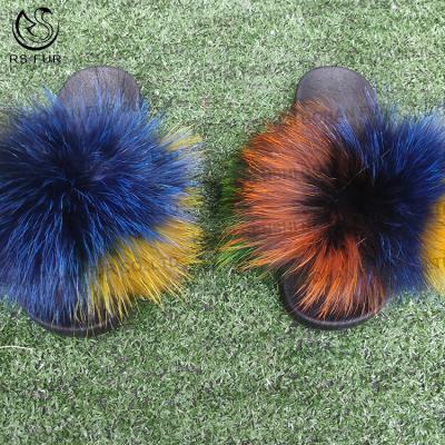 China 2020 New Style Soft Anti-Slippery Raccoon Fur Sandals Fur Slides Slippers Pink For Women Fluffy Slippers for sale