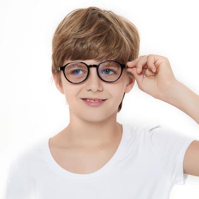 China 2021 Fashionable Blue Light Blocking Kids Blue Block Vision Glass Anti Toddler Boy Girl Computer Tr90 Clear Light Curvy Silicone for sale