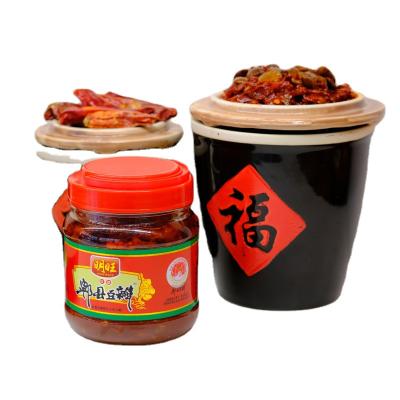 China Chili Sauce Pepper Peanut Sesam Delicious and fragrant, with cooking sauce and Sichuan devil's chili peppers oil for sale