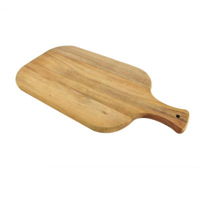 China Custom Sustainable Acacia Wood Cutting Board Wood Cutting Board With Easy Carry Handle With Hole for sale