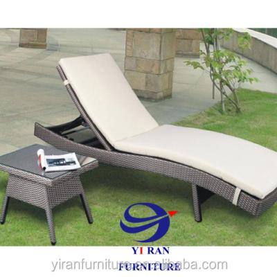 China New Esistant Day Bed Sun Lounge Pool Deck PE Rattan Outdoor Wicker Furniture Arrangement Bali for sale