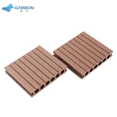 China Modern Strong Exterior Wpc Crack-Resistant UV Decking Composite Resisting Cavity Board for sale